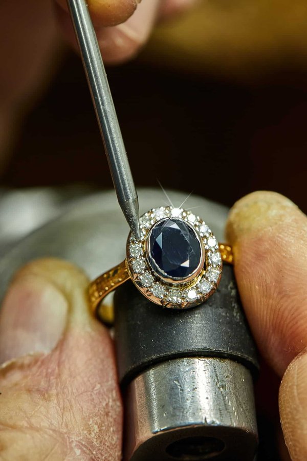 Quels sont les avantages d'opter pour des bijoux en pierres d'ancrage ?