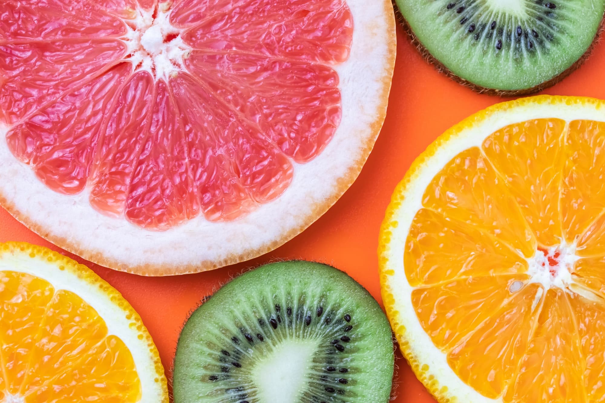 Quels sont les fruits les plus riches en vitamine C : guide santé